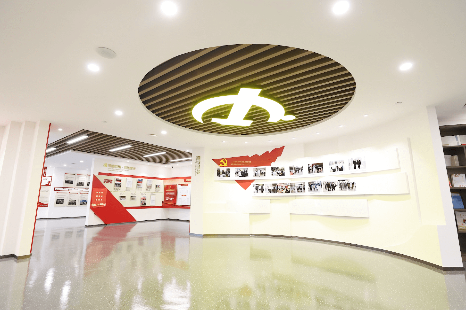 党建引领 医路前行